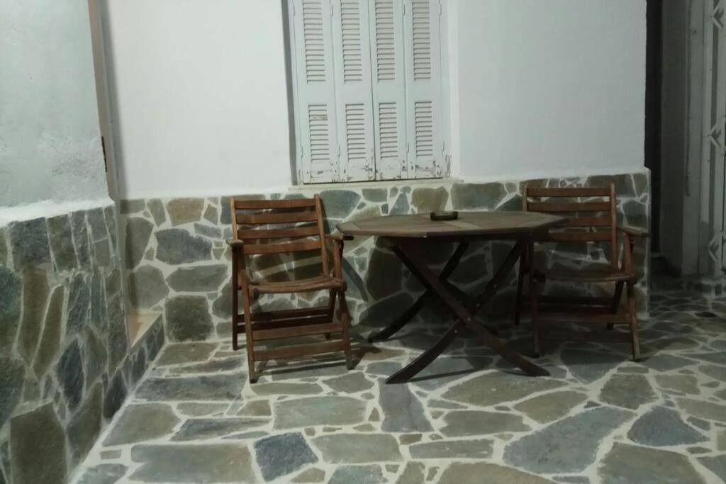Central Town House 60M2**** Pireu Exterior foto